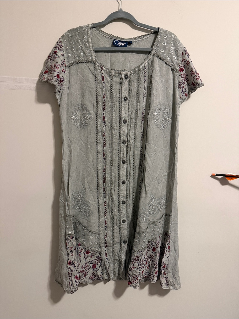 Light Gray Embroidered Button-Front Mini Dress with Burgundy Floral Accents